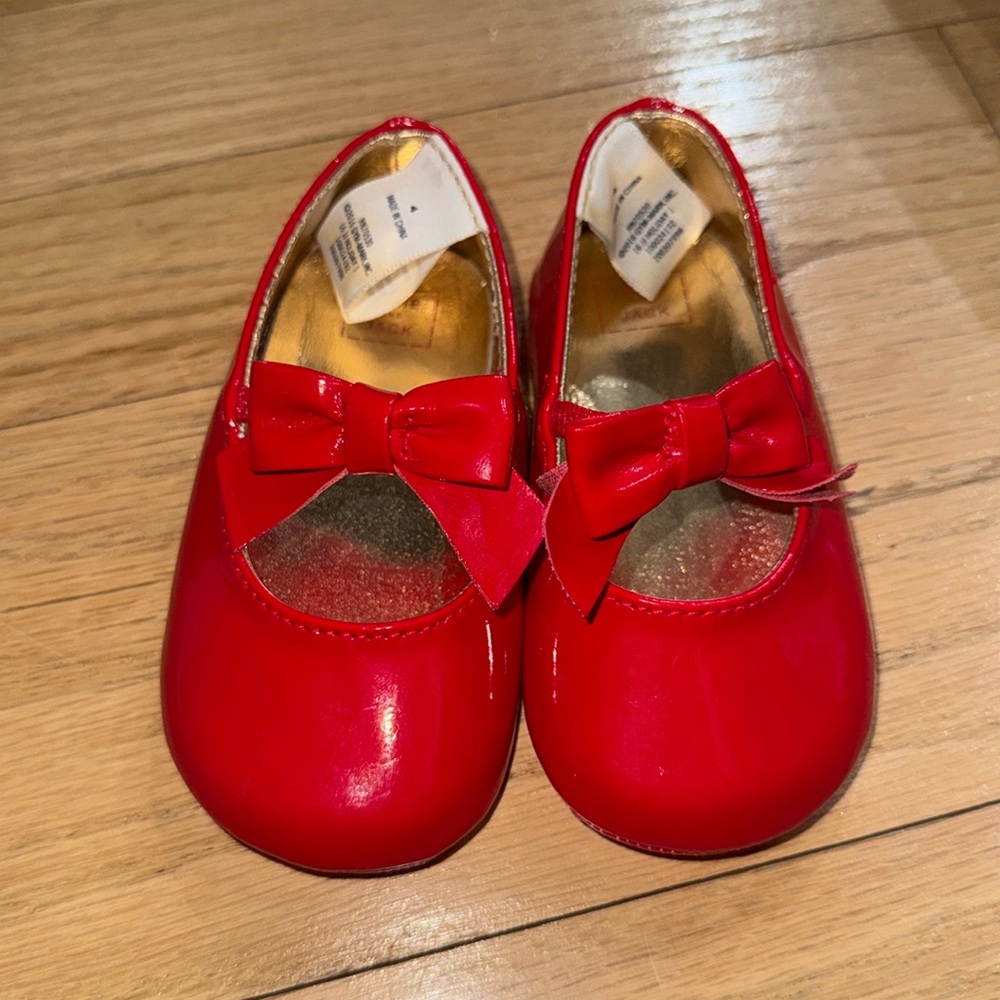 Like New Cherry red size 4 Janie and Jack shoes